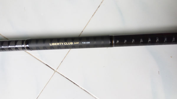 Cần câu cá Daiwa Liberty surf T30-450, Liberty T30 4.5m