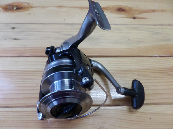 Máy câu cá Daiwa STRIKEFORCE 4000B,  daiwa STRIKEFORCE 4000-B