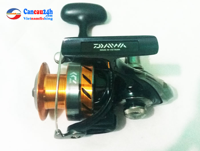 Máy câu cá daiwa revros A 4000, Daiwa Revros 4000